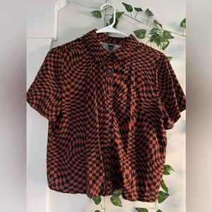 Wild fable medium brown and black checkered button up shirt. Like new.